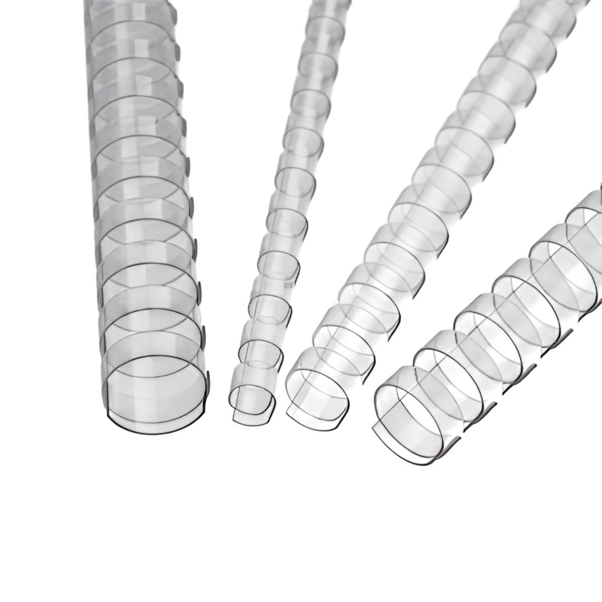 100 anneaux plastiques A4 21 boucles 6 mm transparents — Quatre peignes de reliure plastiques transparents de diamètres différents, posés en diagonale, anneaux ouverts vers l'avant